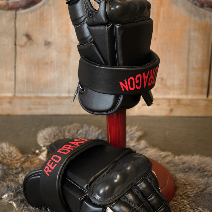 Modern fencing gloves M
