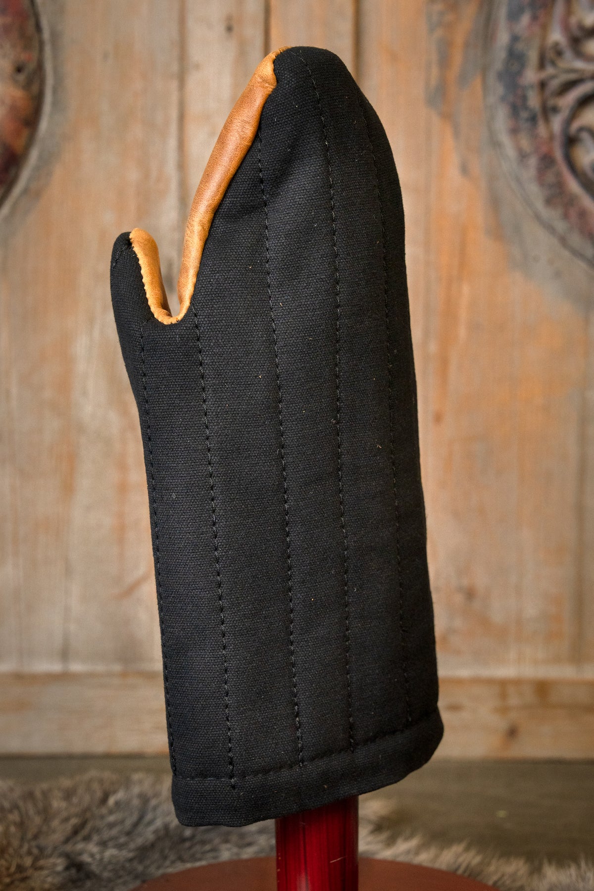 Padded mittens, muffs for reenactment, black