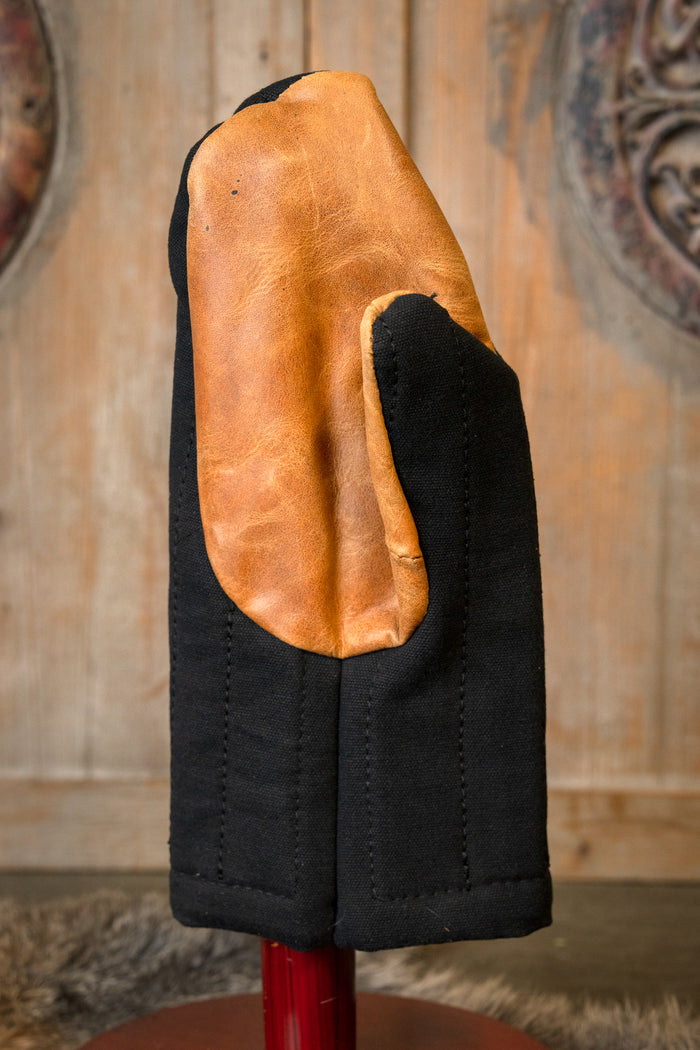 Padded mittens, muffs for reenactment, black