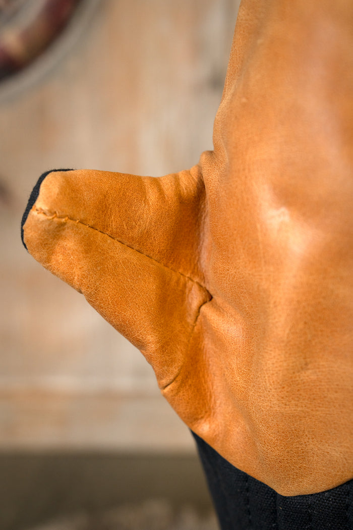 Padded mittens, muffs for reenactment, black