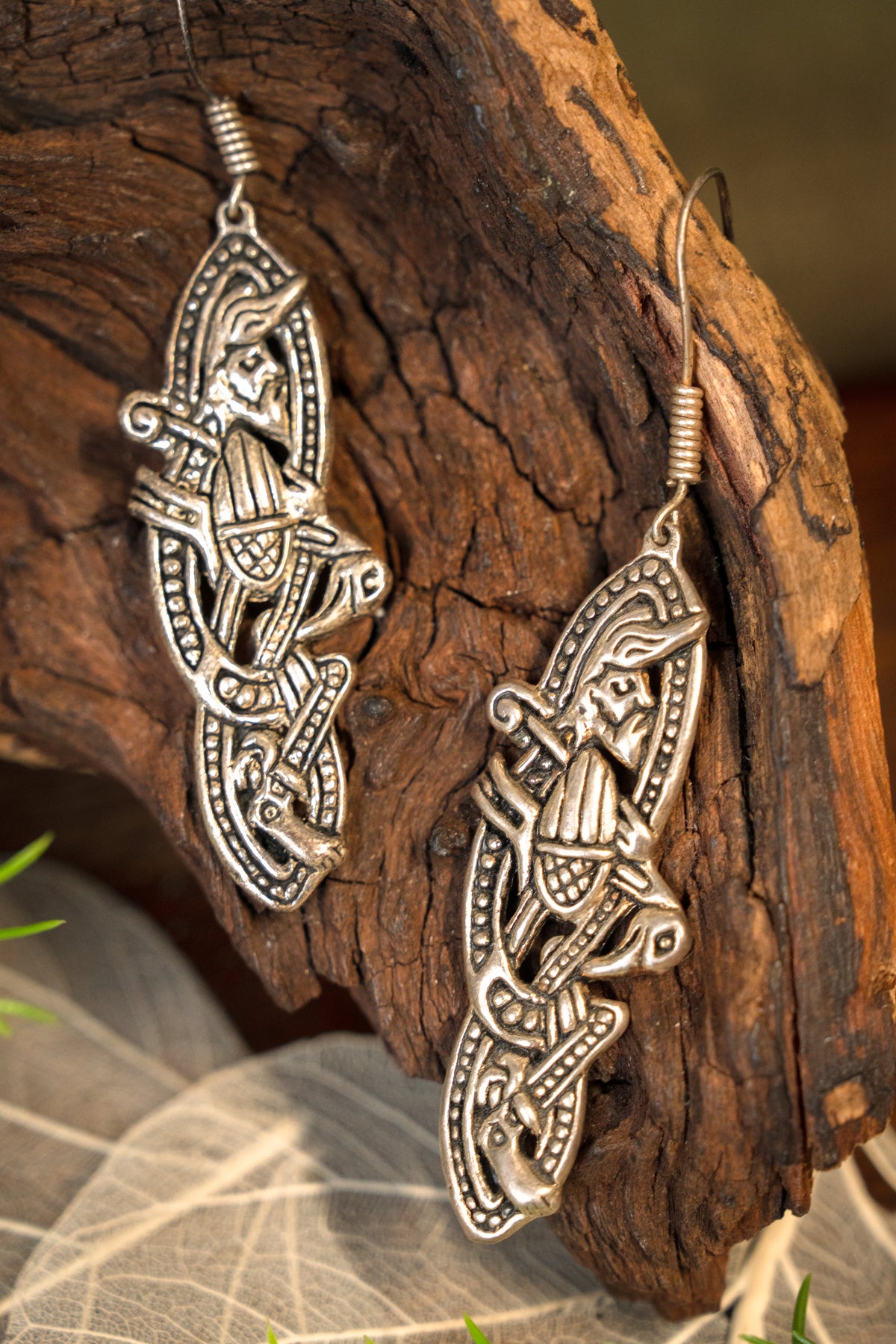 Gaelic earrings, silvered bronze