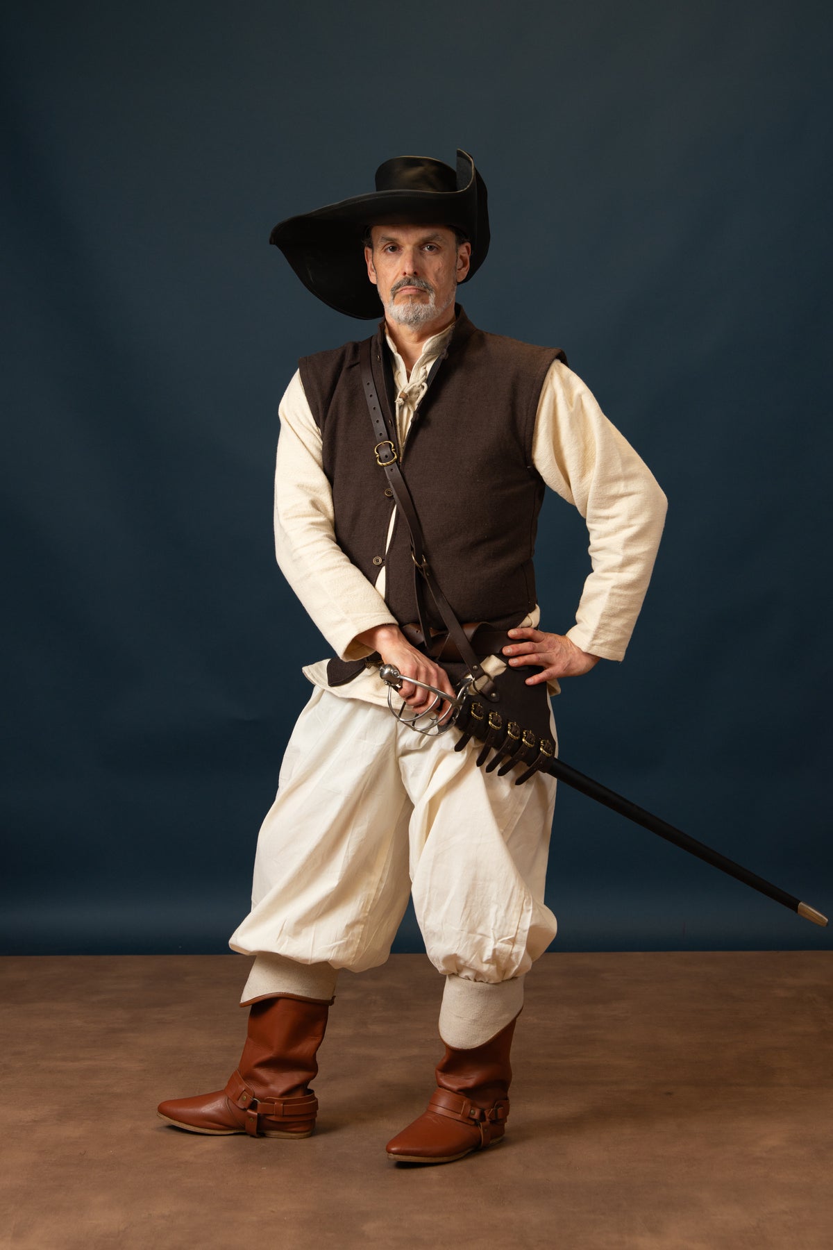 Rapier baldric, 16th-17th century, brown