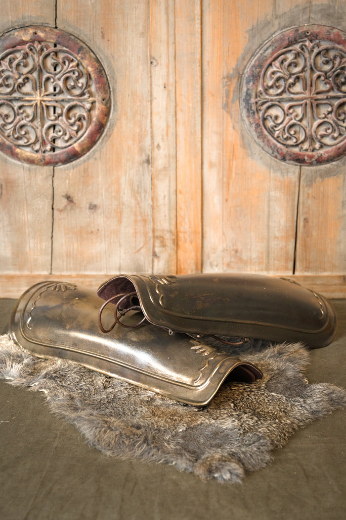 Centurion greaves, ocrae