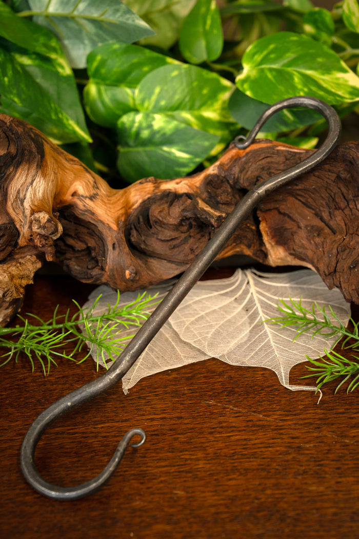 Hand-forged S-hook Gudrun large