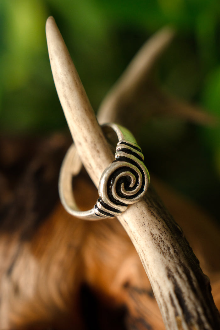Anglo-Saxon ring 7th-8th century, silvered bronze