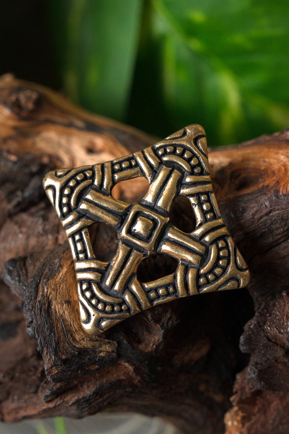 Viking cross fibula Uppåkra, bronze