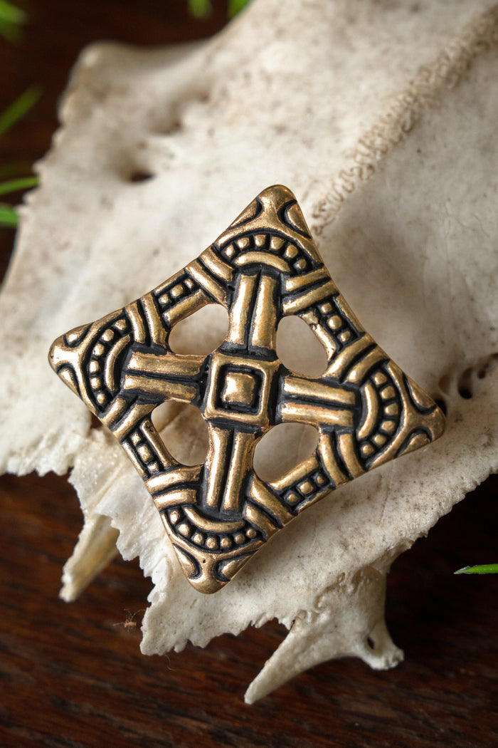 Viking cross fibula Uppåkra, bronze