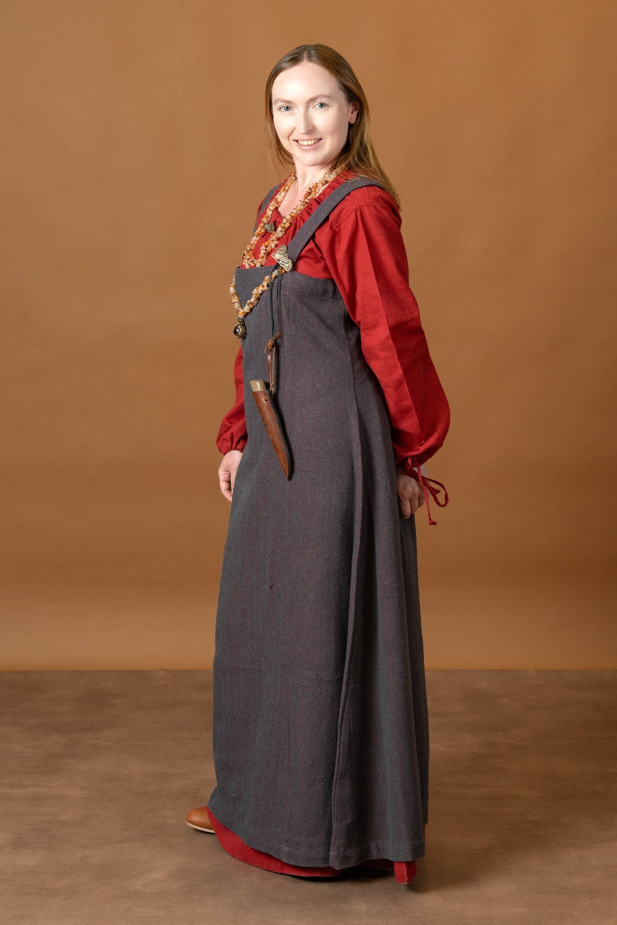 Viking hangeroc Frida, herringbone pattern, burgundy red