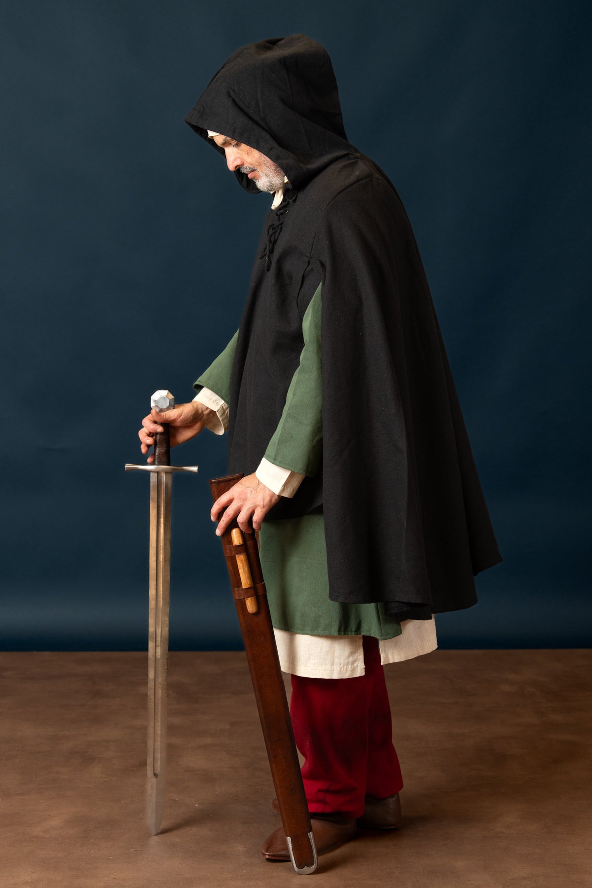 Gardecorp, travel cloak Raven, black