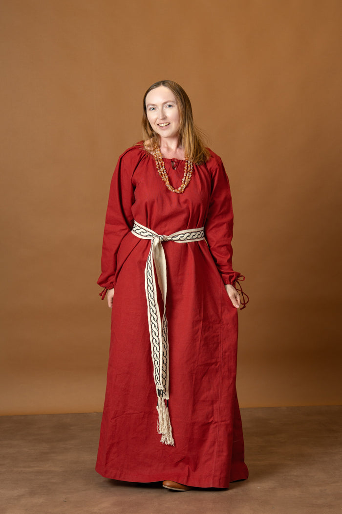 Matilda medieval chemise, underdress, red