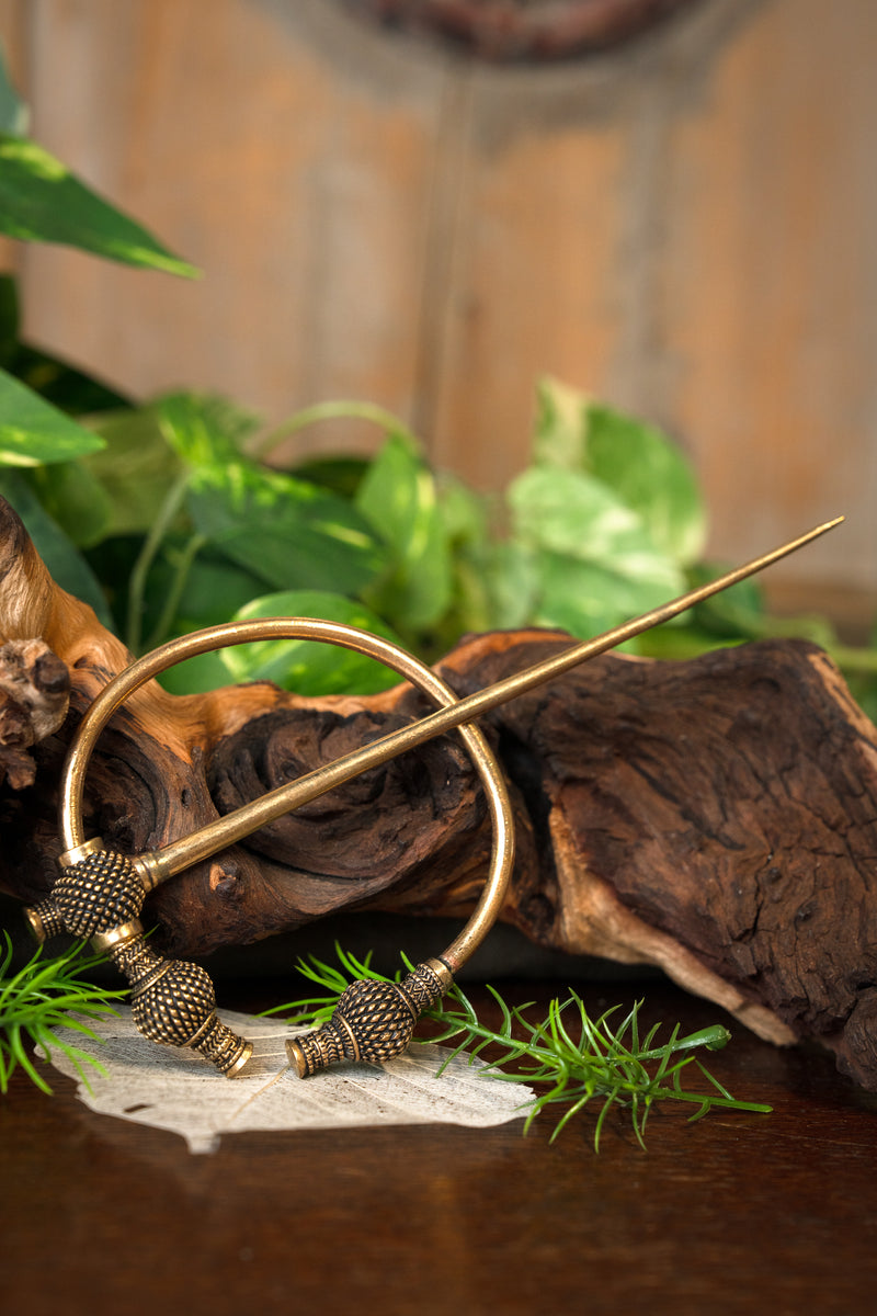 Viking tidsel-fibula, stor, bronze