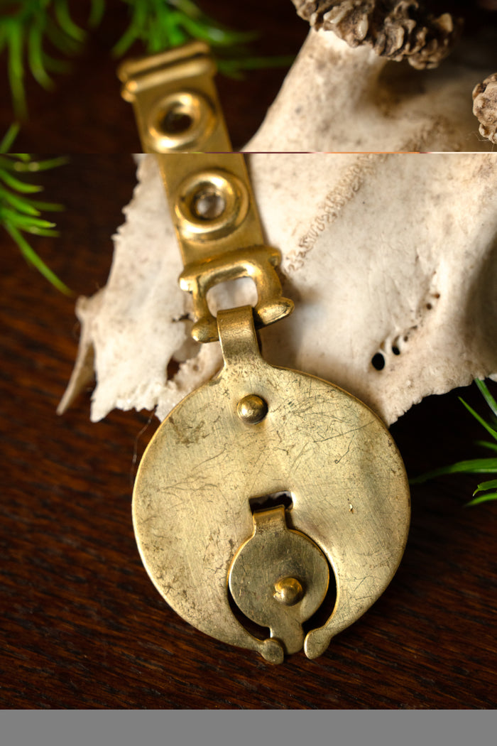 Decorated belt end for Roman belts