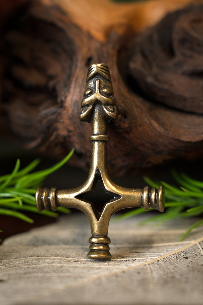 Thor's hammer wolf cross, zamak
