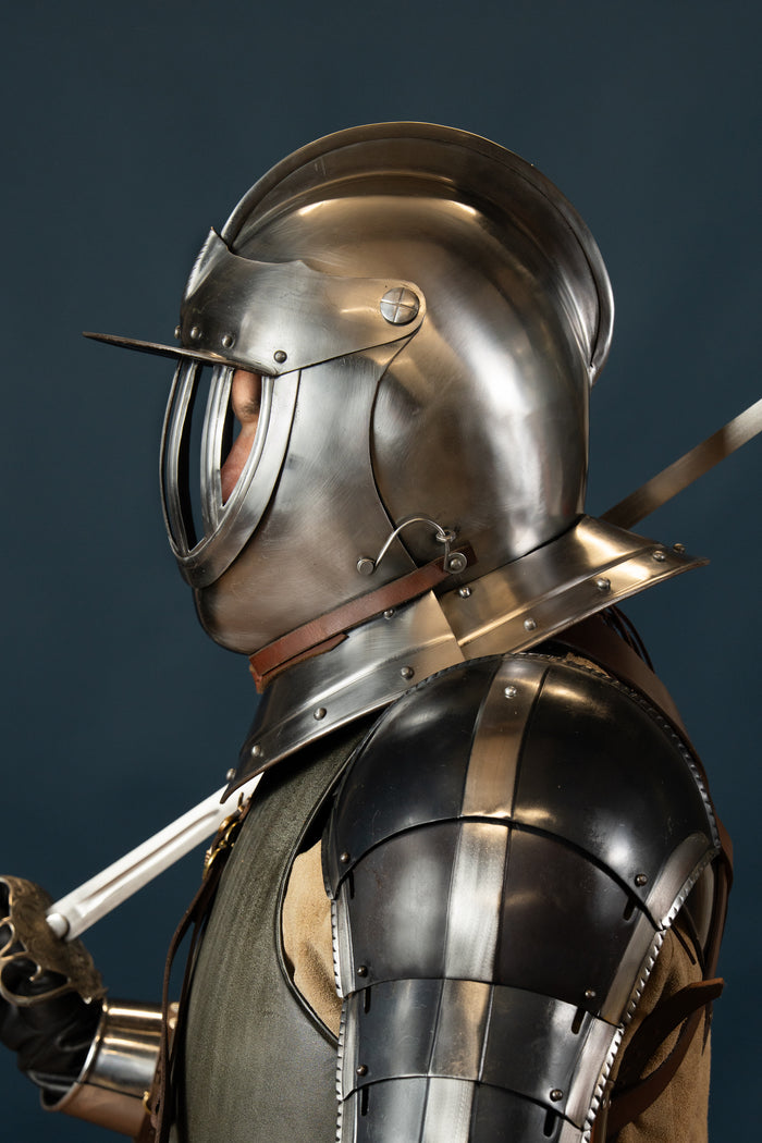 17th century closed helm, 1.6 mm