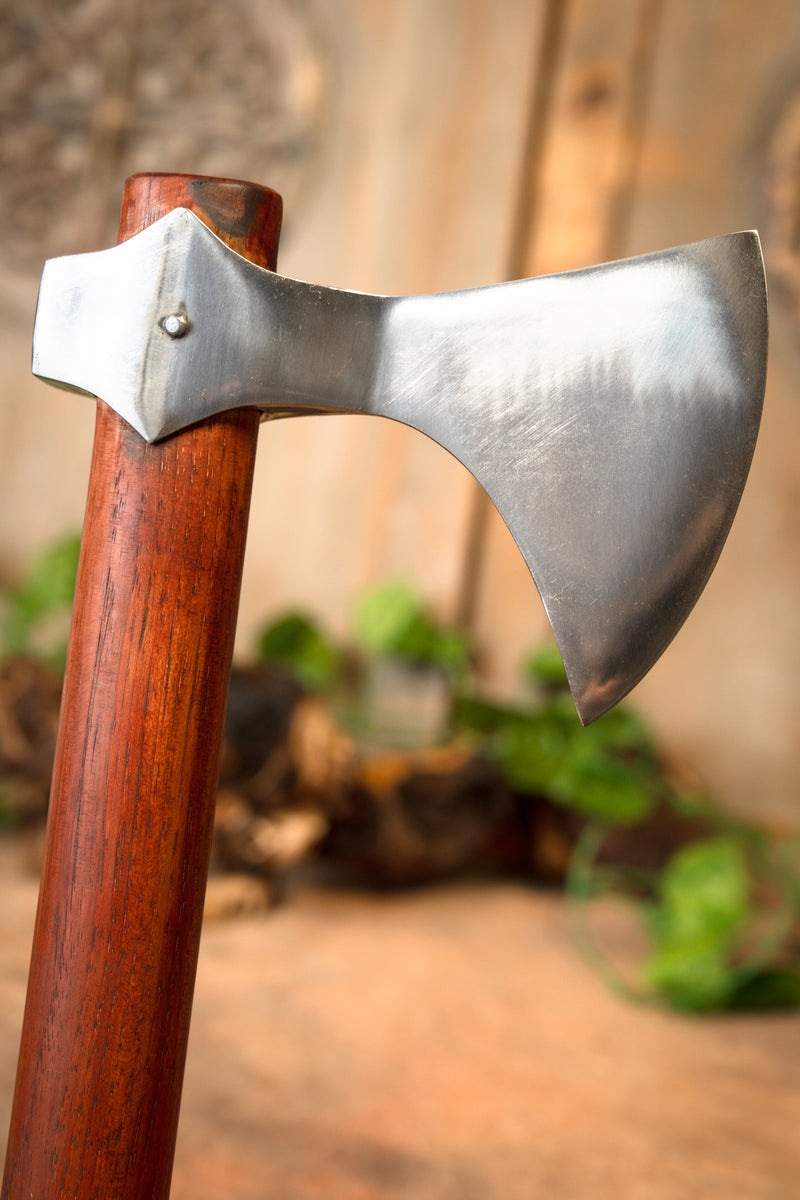 Ascia vichinga skeggox, tipo B, semi-affilata