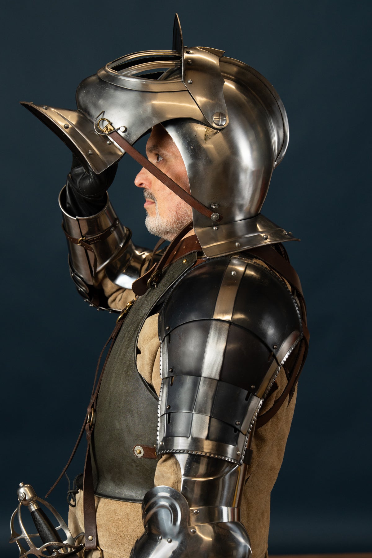 17th century closed helm, 1.6 mm