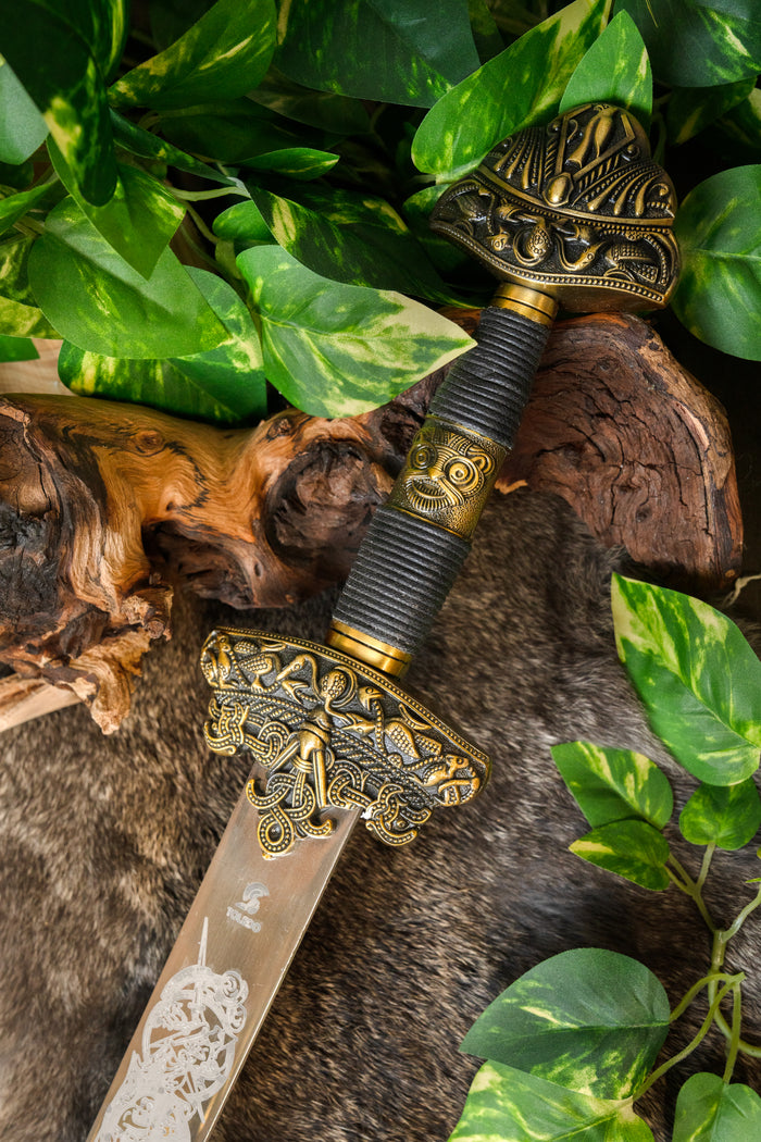 Dybek sword, semi-sharp