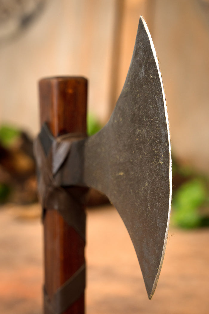 Daneaxe Ragnar with runes, type M, semi sharp