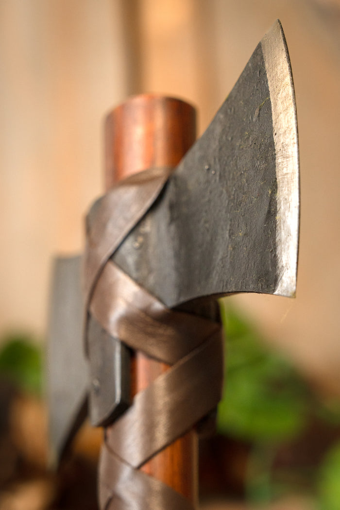 Double Viking axe Floki, semi-sharp