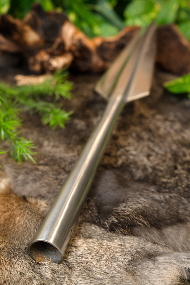 Lanza vikinga con alas, semi-afilada