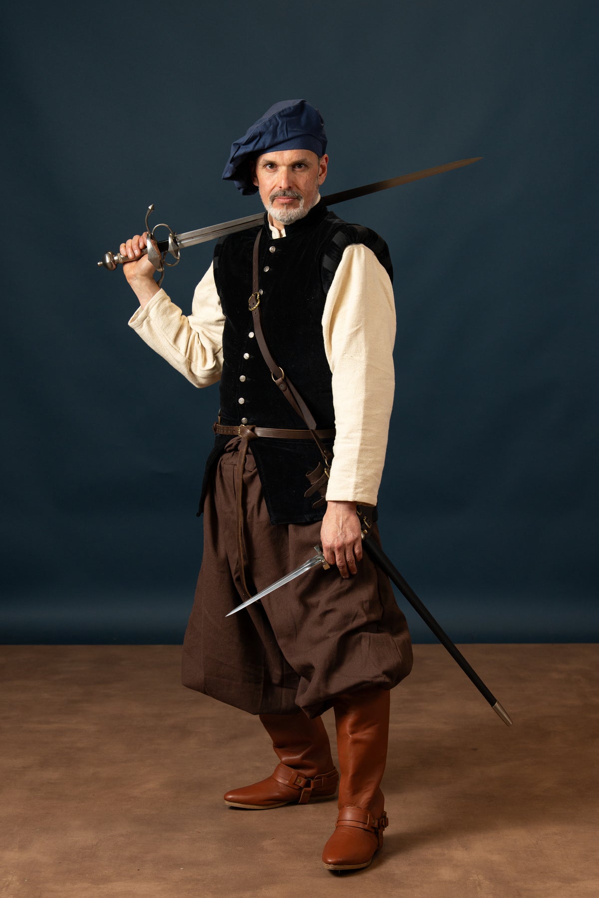 Side Sword with steel wire grip, sharp