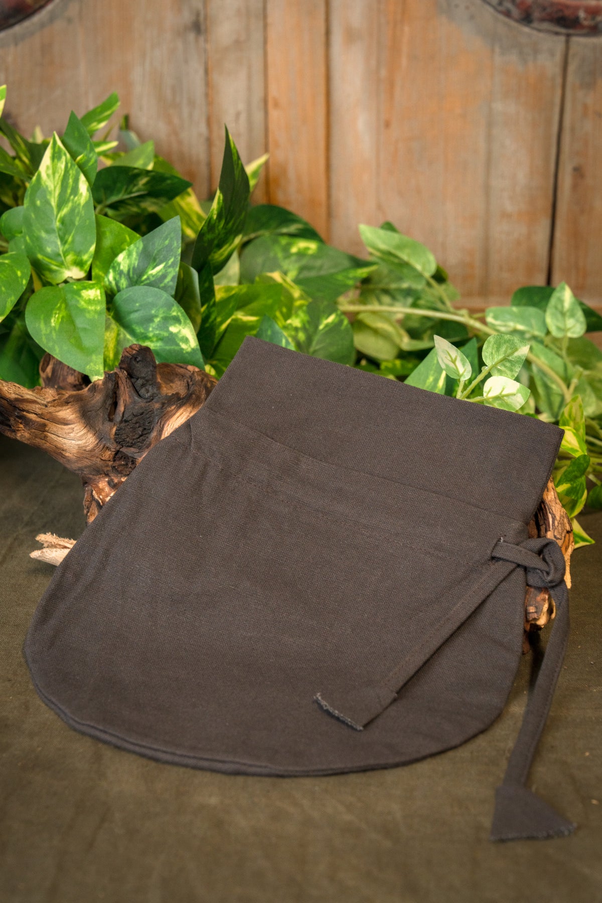 Money pouch brown