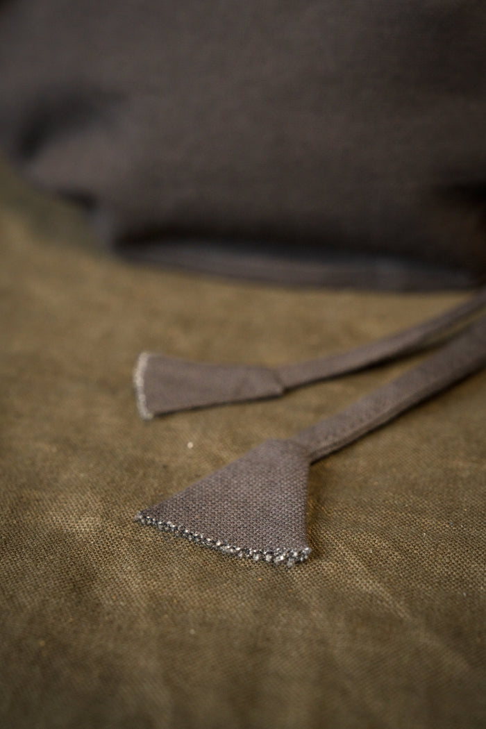 Money pouch brown