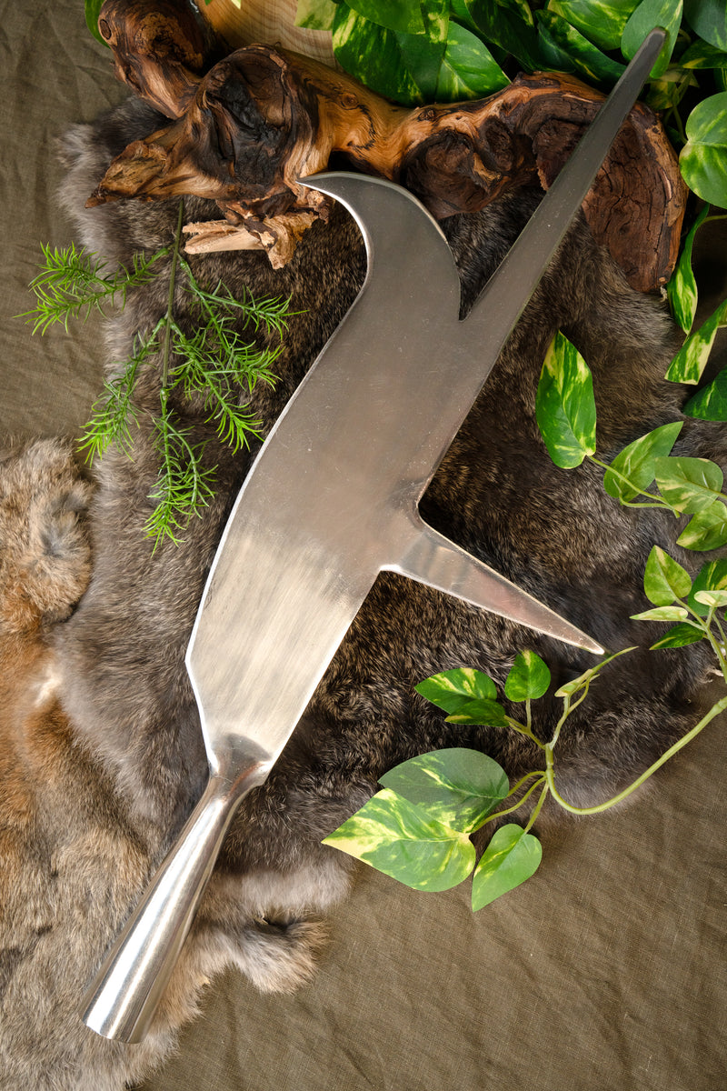 Guisarma, semi-afilada