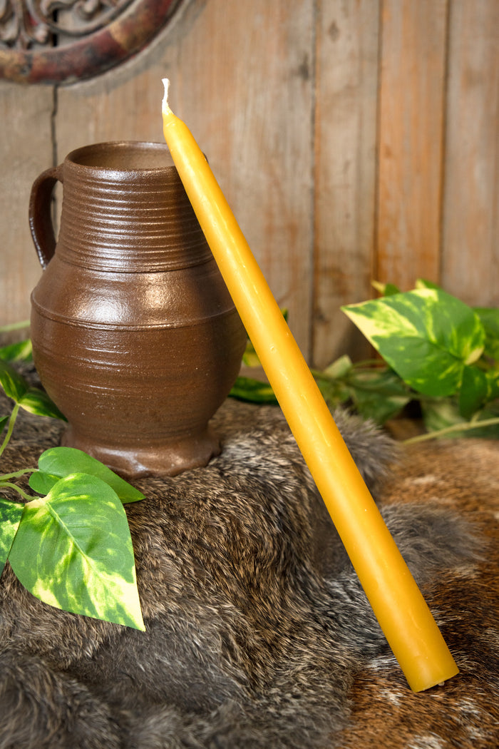 Dipped beeswax candle 30 cm