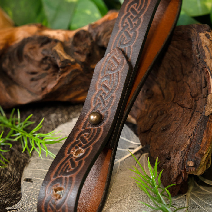 Celtic belt holder for cups, brown