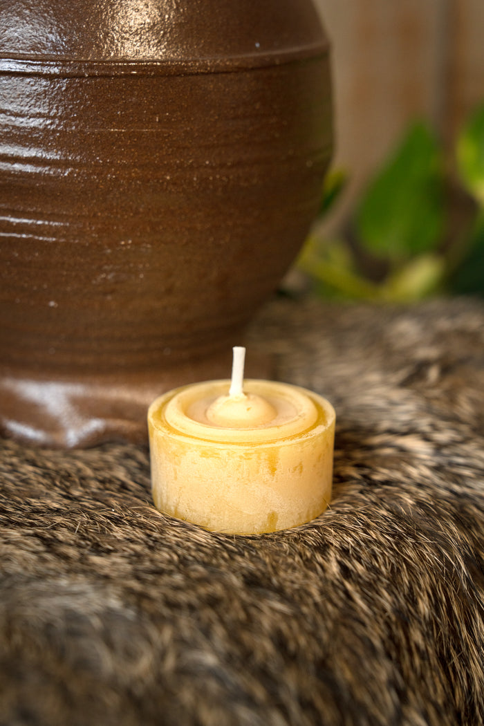 Beeswax tea lights, set of 10