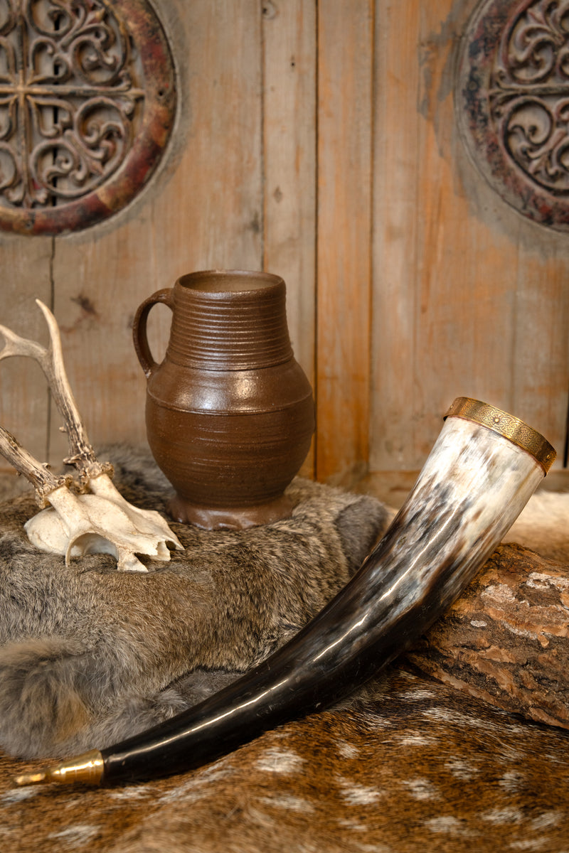 Róg do picia z celtyckimi węzłami, 300–500 ml