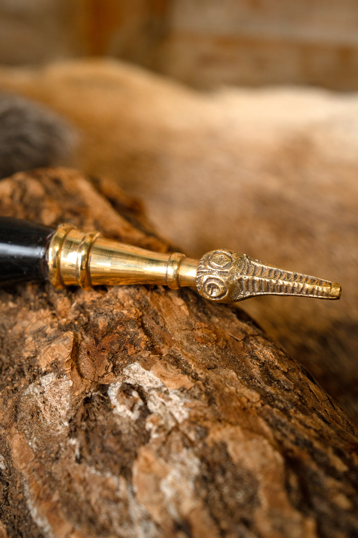 Drinking horn with valknut and brass fittings, 300-500 ml