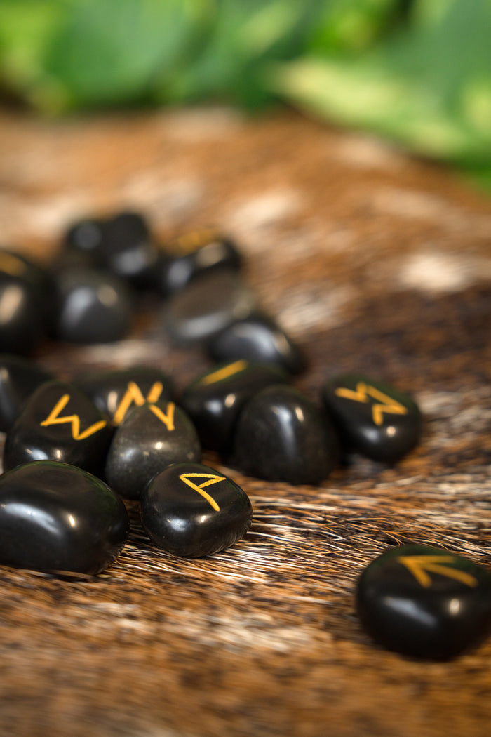 Rune stone set 25 obsidian stones with bag