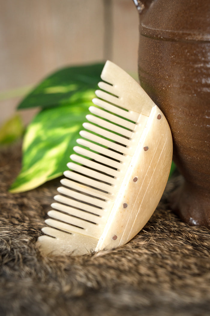 Germanic semicircular comb
