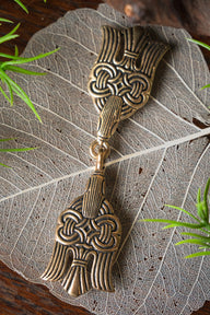 Rusvik cloak clasp, bronze