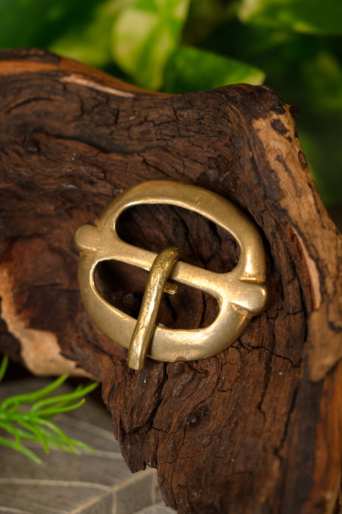 Double buckle brass