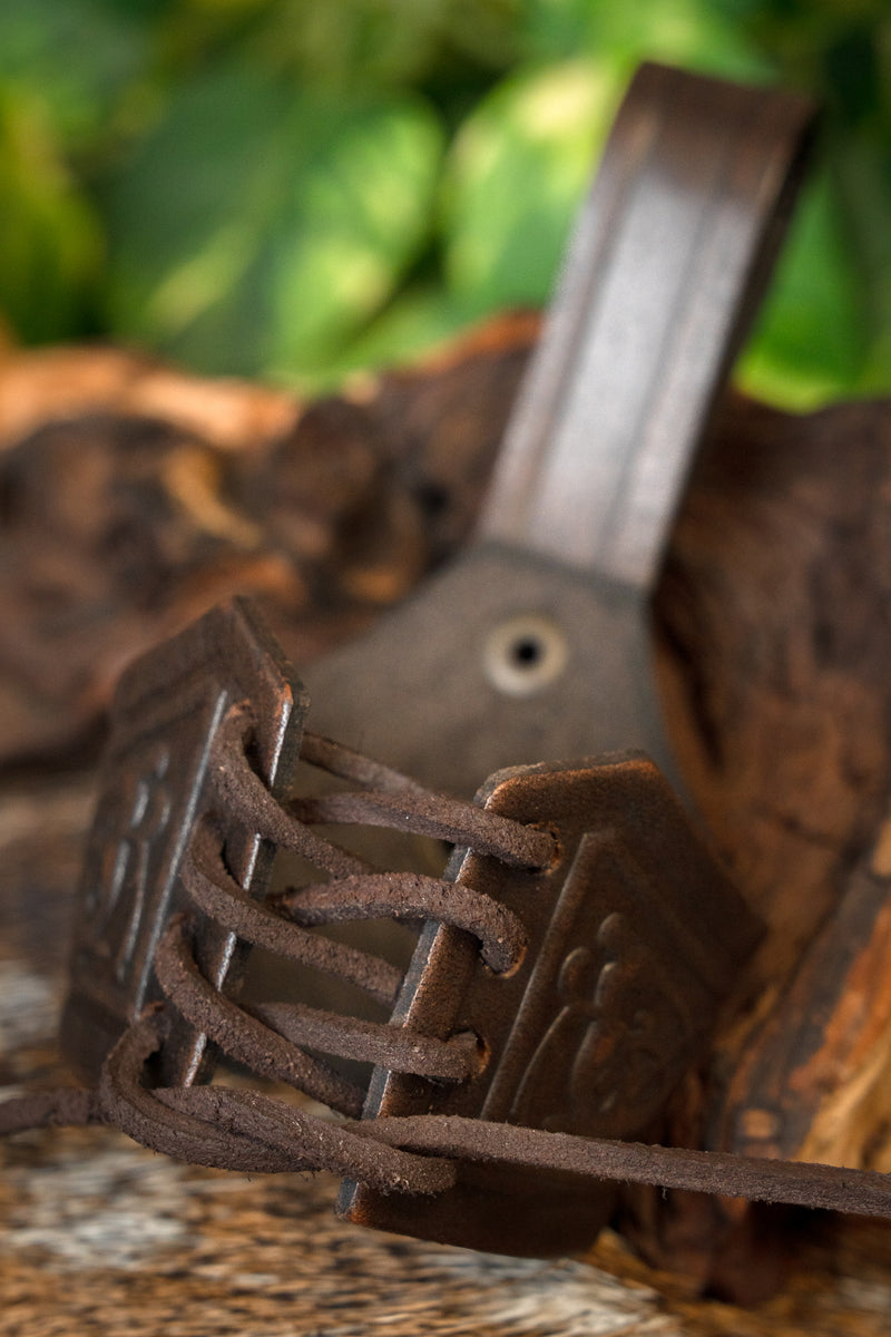 Drinkhoorn houder Castagir bruin