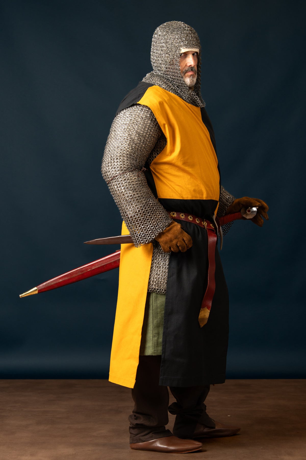 Chainmail coif with square neck, untreated, round rings riveted, 8 mm