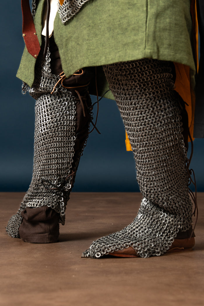Chain mail chausses, flat rings, round rivets, 9mm