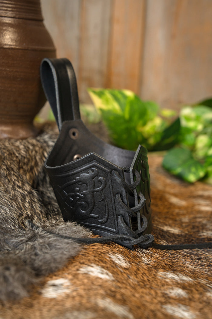 Drinking horn belt holder Castagir black