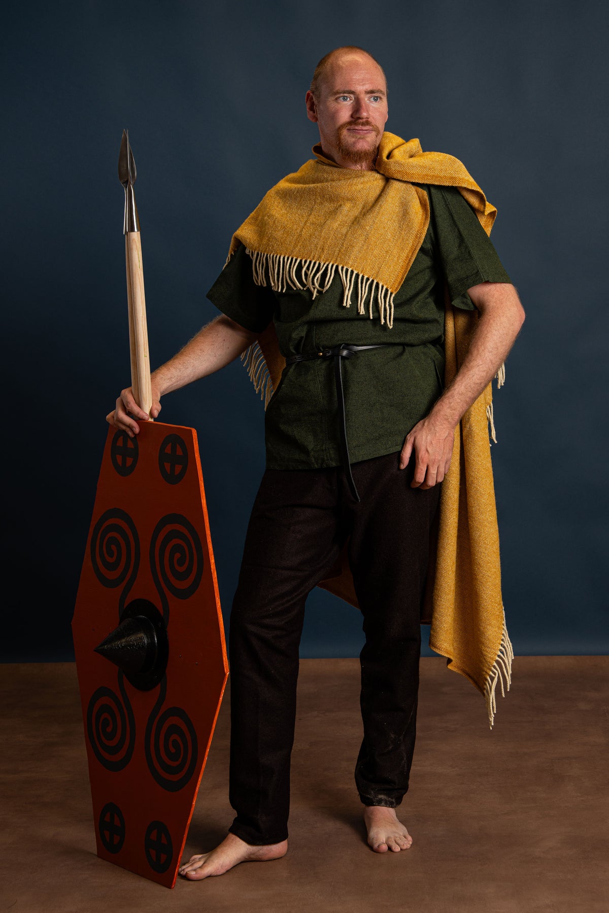 Germanic Iron Age cloak, wool, yellow