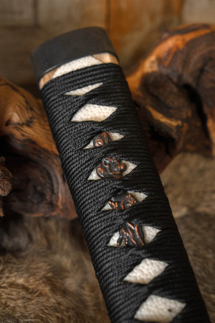 Katana hilt black