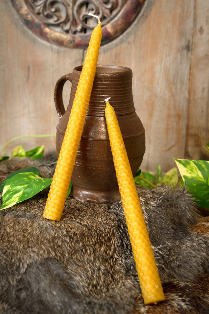 Rolled beeswax candle 24 cm, set of 7