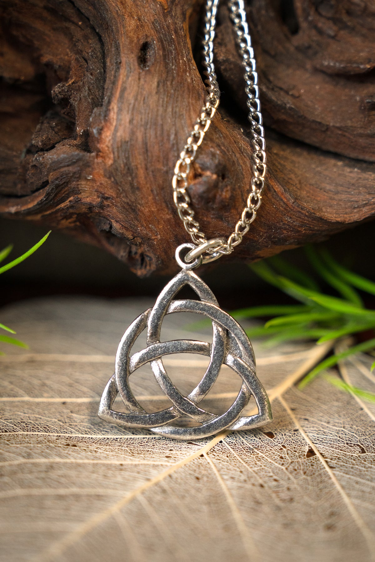 Triquetra pendant, pewter