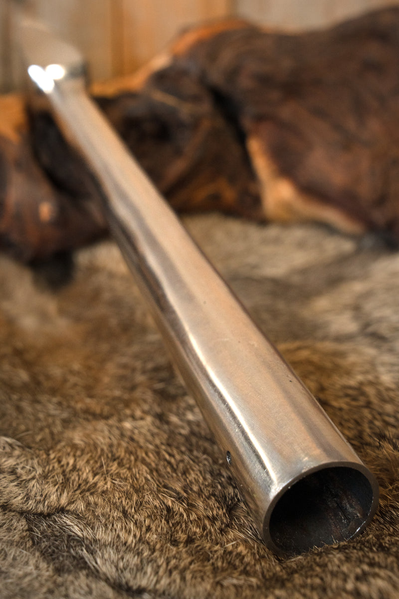 Wczesnośredniowieczny grot oszczepu, półostry