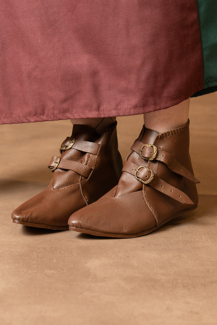 Medieval shoes, 1200–1400, brown