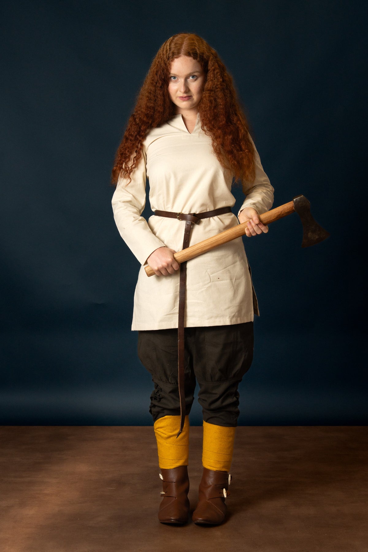 (Under)tunic shield-maiden Greta, natural
