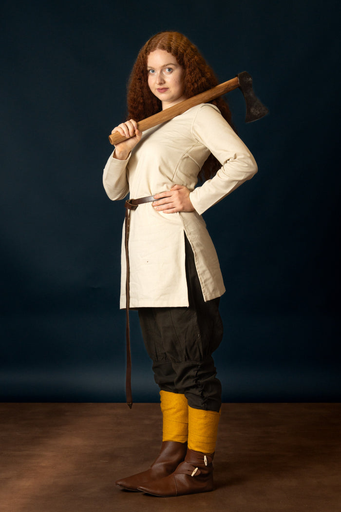 (Under)tunic shield-maiden Greta, natural