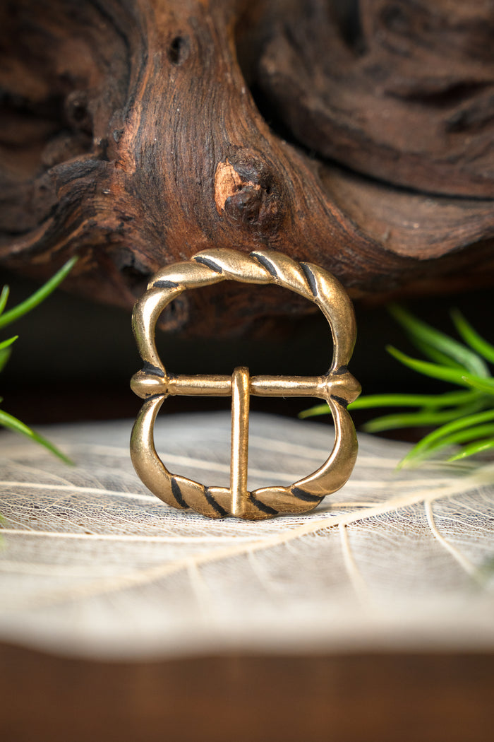 Medieval buckle small